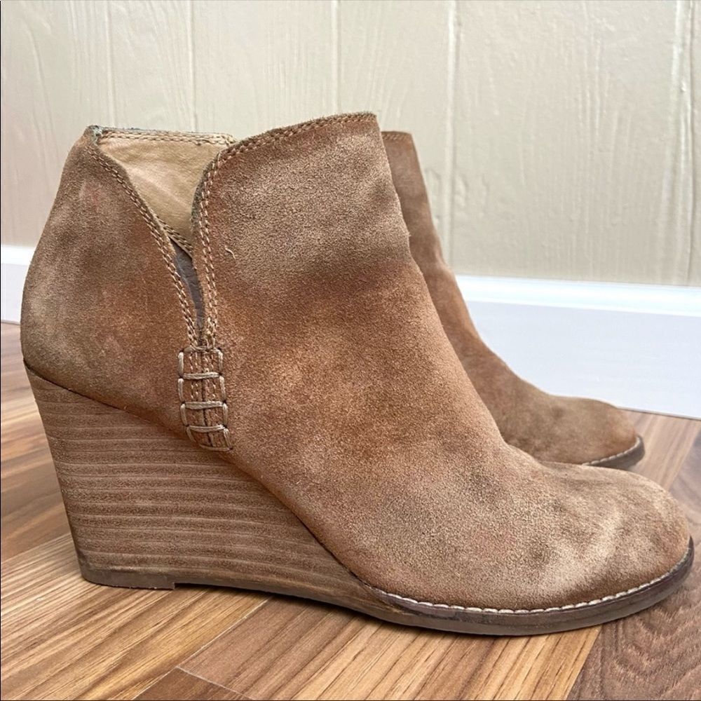 ✨ Yimme Wedge Heel Boot✨ - Picture 7 of 12